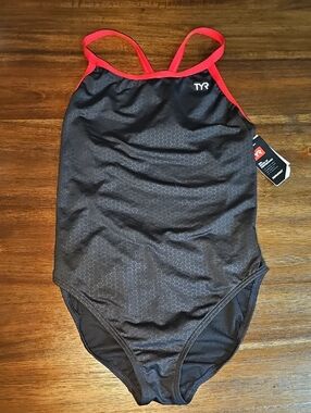 TYR Women's Hexa Trinityfit Swimsuit in black and red Durafast Elite Fabric